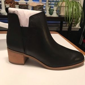 Dr. Scholl’s Amara Booties Black Leather size 6.5